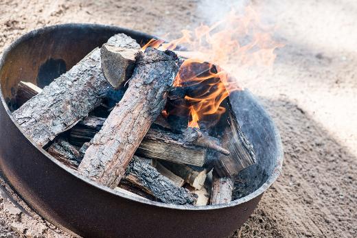 Roasty Boss pot used as fireplace and a grill.