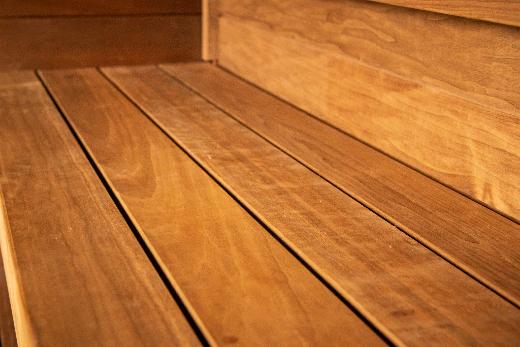 Kirami FinVision® -sauna Nordic misty - bancs de sauna pré-assemblés