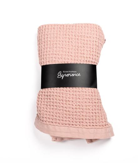 Kirami FinVision Experience waffle towel, rose