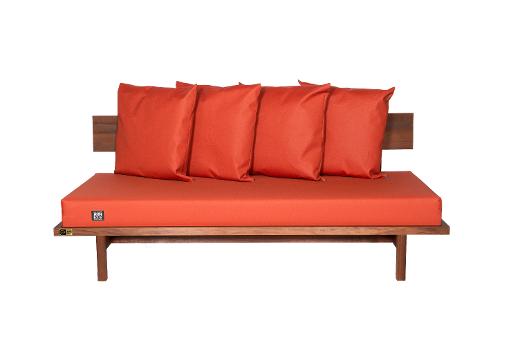 Kirami FinVision® - sohvan selkänoja loistava tuki sohvatyynyille.