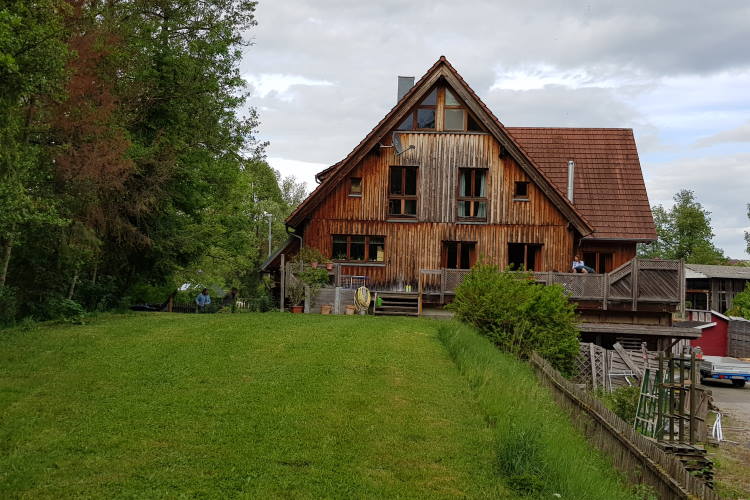  holzimgarten | Mijn grootvader kocht indertijd dit landgoed en begon met een zagerij | Kirami