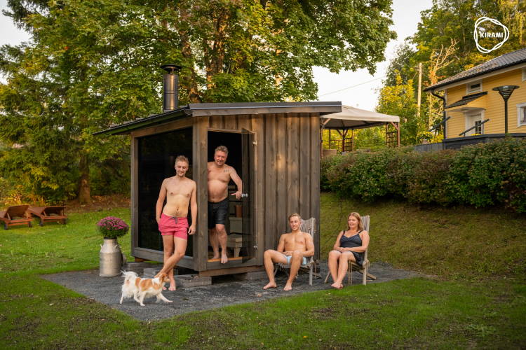 Het bestelproces was eigenlijk te gemakkelijk, omdat we naast de sauna ook nog een hottub aanschaften | Kirami