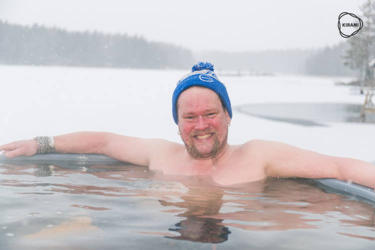 Ville Haapasalo | Ville voi viihtyä paljussa jopa pari tuntia, varsinkin hyvässä seurassa | Kirami