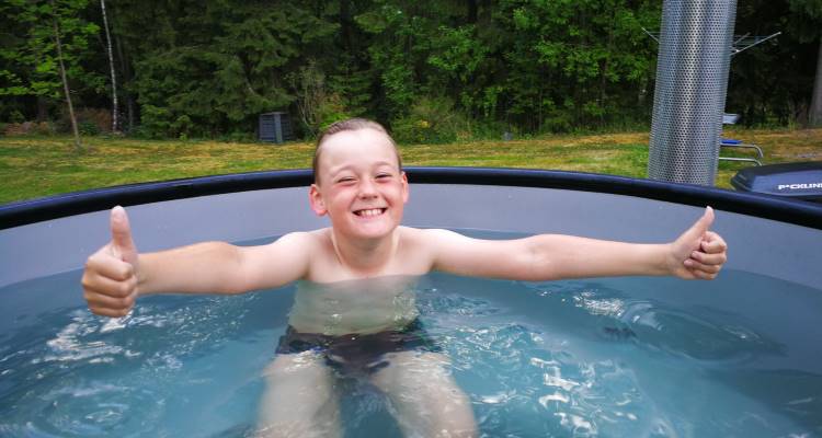 An 8-year-old saved up for a hot tub | Kirami | Warmer feelings