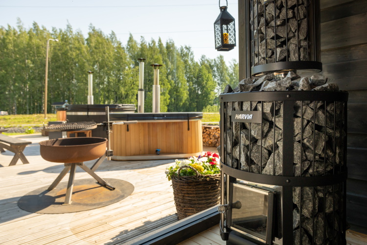 Sauna und Badefass, die besten Freunde | Kirami -Warmer feelings.