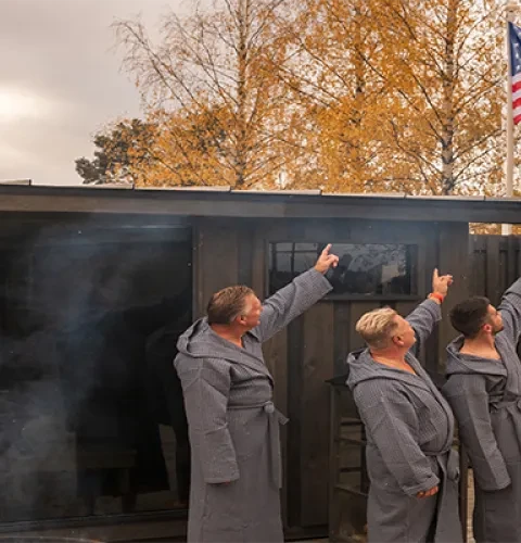 Myydään pari paljua Amerikassa | Kirami paljut ja ulkosaunat