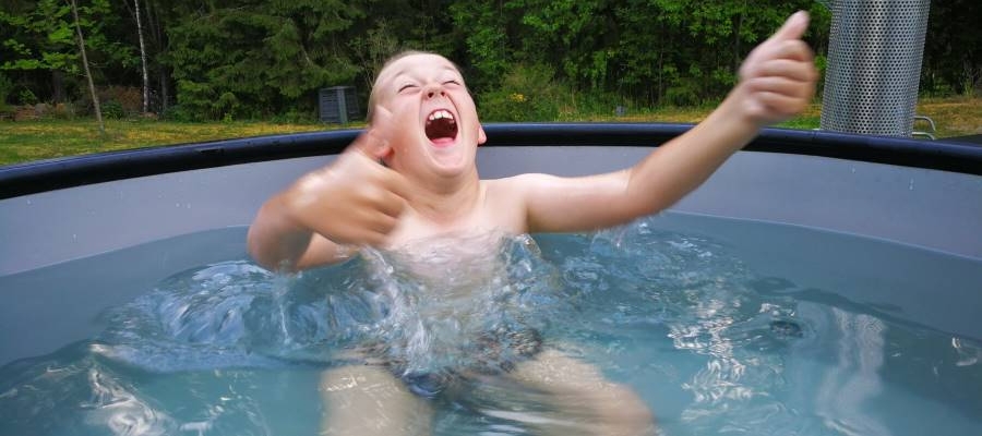 An 8-year-old saved up for a hot tub | Kirami | Warmer feelings