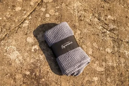 Kirami FinVision Experience -vohvelipyyhe harmaa