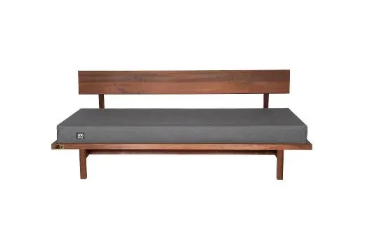 Kirami FinVision® - sohvan selkänoja on näppärä lisäosa.