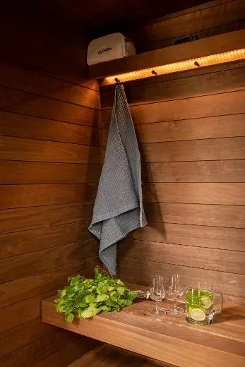 Pukukopin naulakon led-valot | Kirami FinVision®