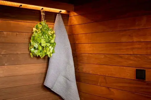 FinVision® -changing room S Misty, (Right) 1 door